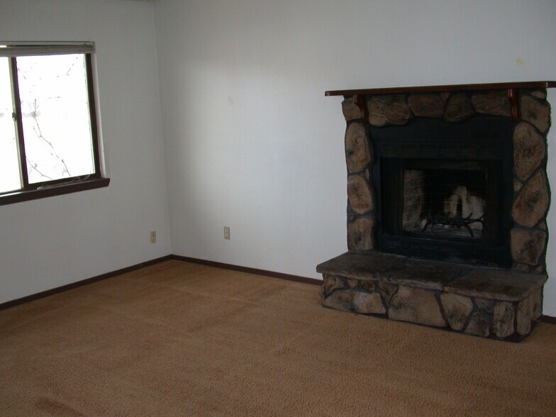 Building Photo - 1183 Magnolia St