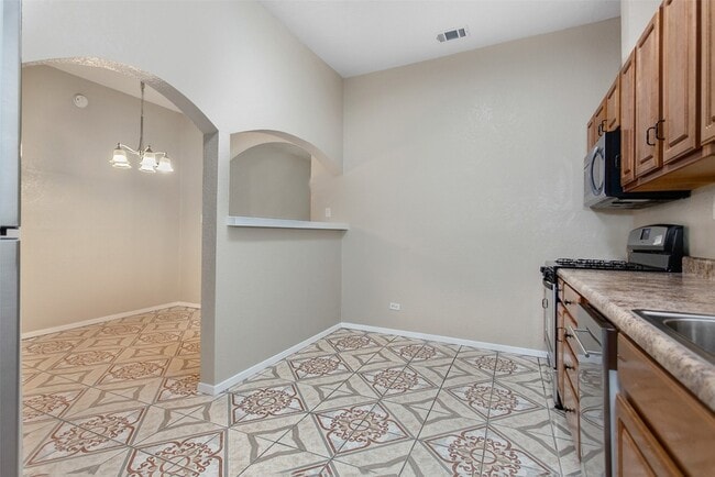 Building Photo - 111 S Henderson Ave