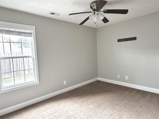 Building Photo - 5656 Seafield Ln