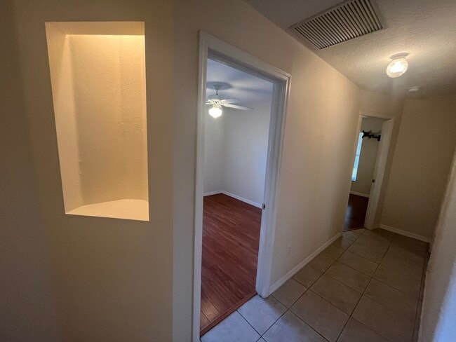 Building Photo - 9 Southern Trace Blvd