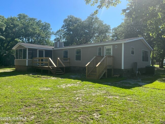 Building Photo - 202 Susans Dr