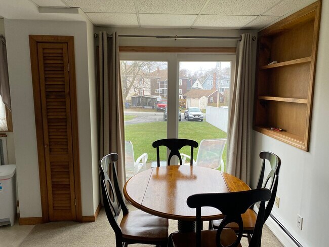 dining area - 26 Orchard St
