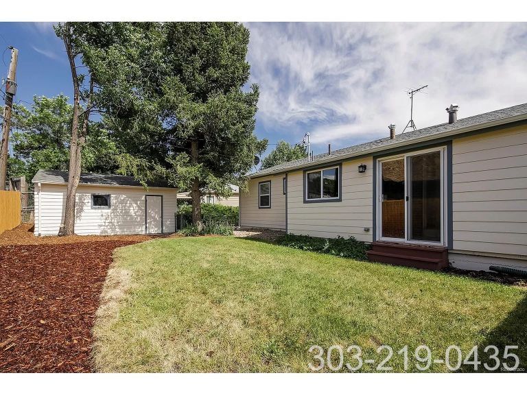 Building Photo - 2800 S Holly Plz