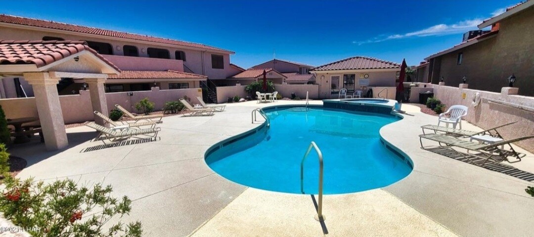 Community pool - 2095 Mesquite Ave