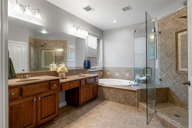 Building Photo - 3800 Turkey Path Bend