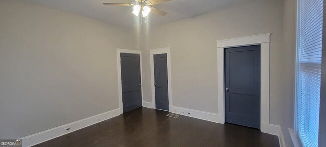 Building Photo - 1352 Lucile Ave SW