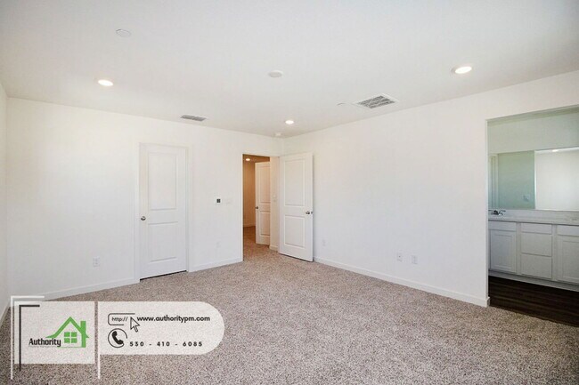 Building Photo - 845 Congaree Ln