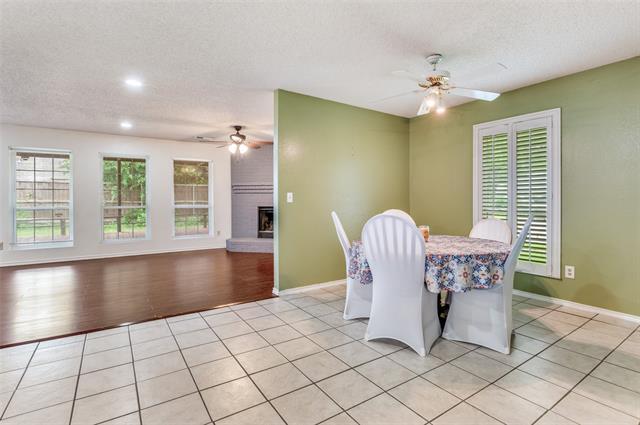 Building Photo - 528 Lester St