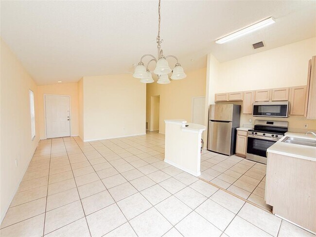 Building Photo - 2420 St Augustine Blvd