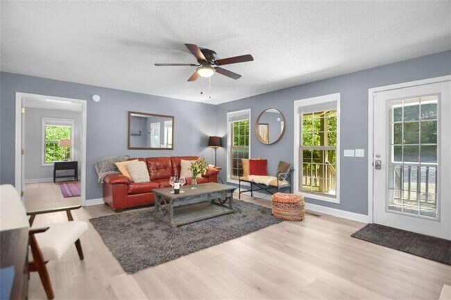 Building Photo - 78 Bluebird Ln