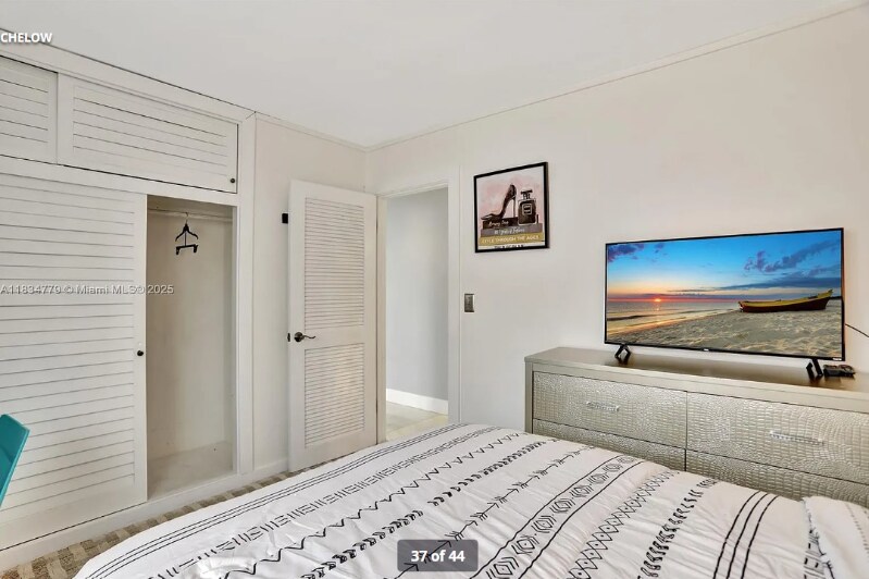 Building Photo - 2321 SE 15th St