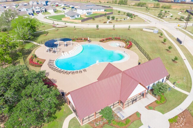 Building Photo - 23902 Tillage Ln