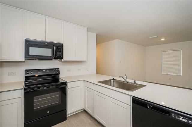 Building Photo - 1129 Tufted Dr