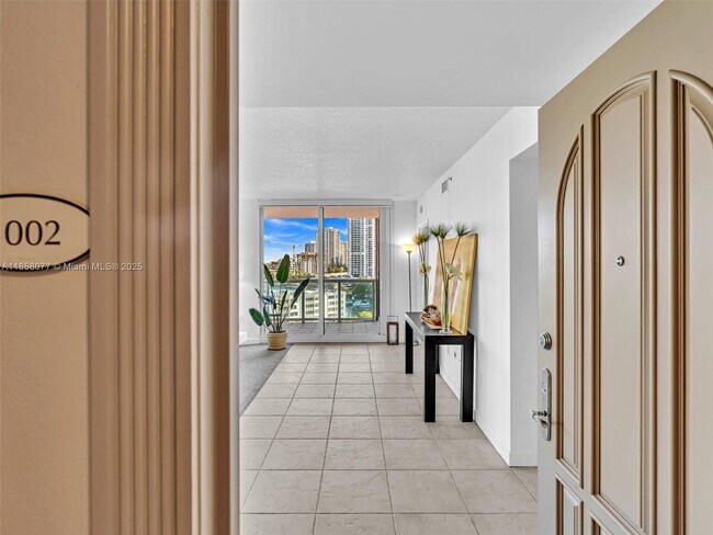 Building Photo - 3370 Hidden Bay Dr
