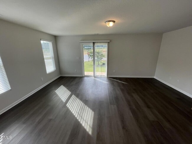 Building Photo - 2021 Wiggins Village Dr