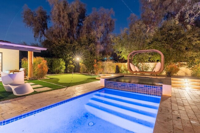 Building Photo - 4129 E Palo Verde Dr