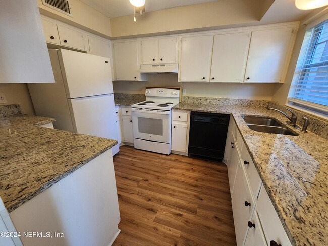 Building Photo - 4390 Herschel St