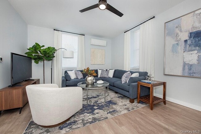 Building Photo - 300 Carleton Ave