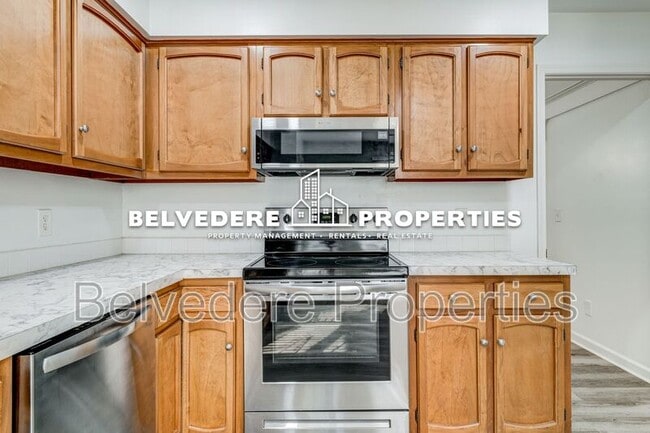 Building Photo - 19-A Park Village Ln