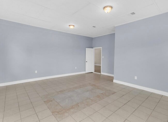 Building Photo - 9678 Interstate 10 Frontage Rd