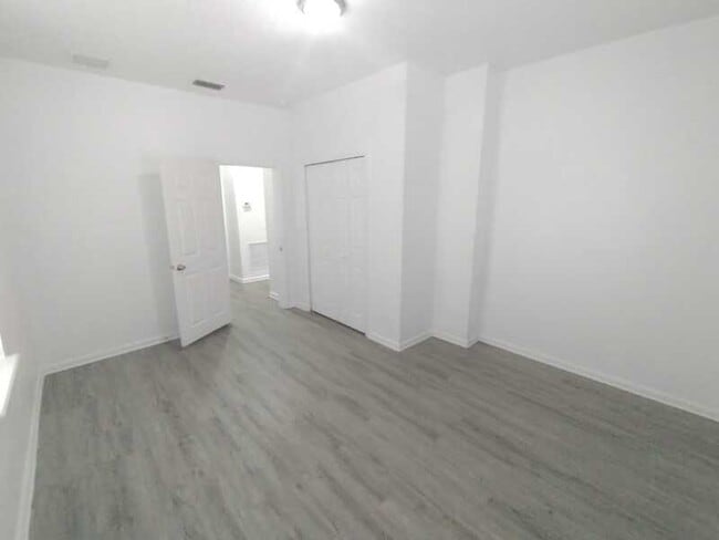 Building Photo - 4808 Silver St