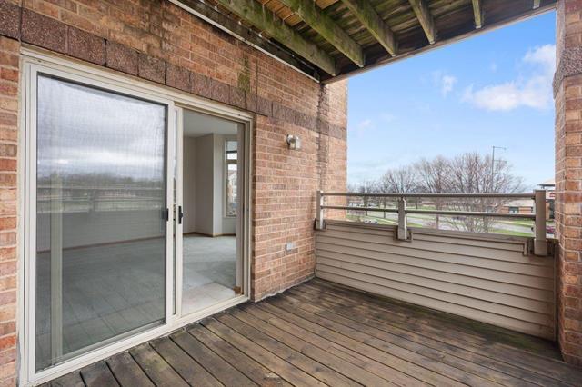 Building Photo - 301 Harbour Town Dr