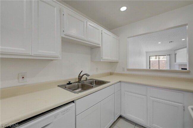 Building Photo - 313 Crosswind Way