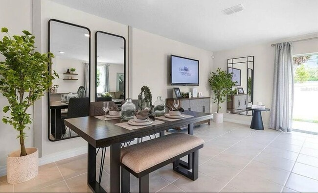 Building Photo - 528 Zinfandel Dr