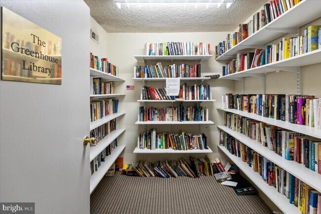 Building Photo - 5300 Holmes Run Pkwy