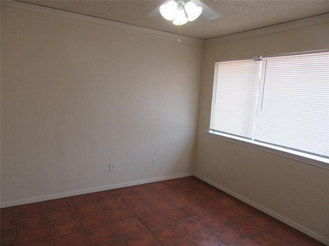 Building Photo - 8404 Forest Ln