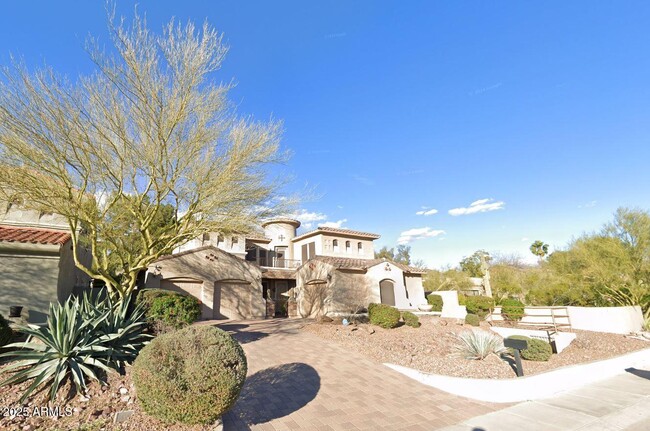 Building Photo - 1412 E El Camino Dr
