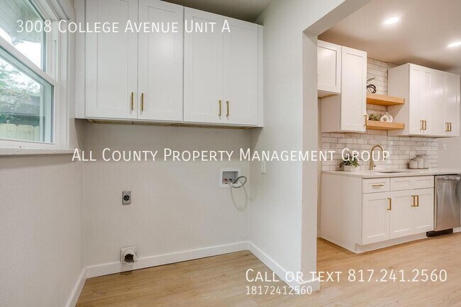 Building Photo - 3008 College Ave