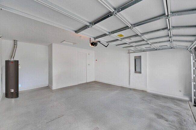 Building Photo - 10219 SW Corvus Ln