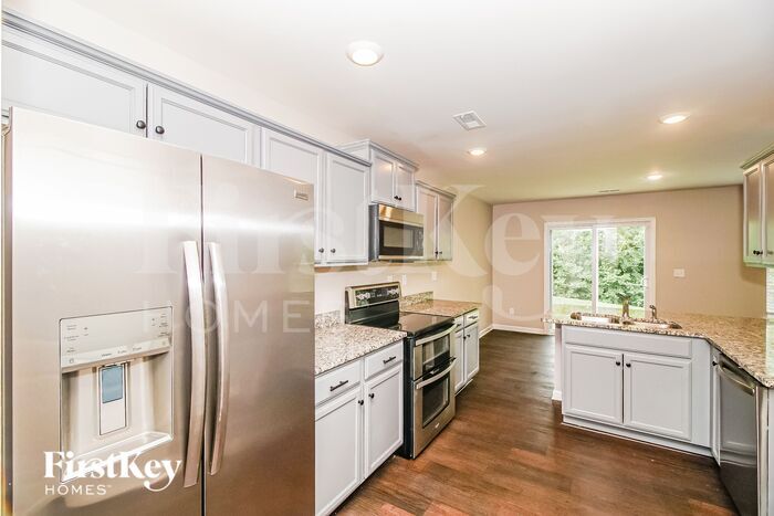 Building Photo - 308 Regan Ln