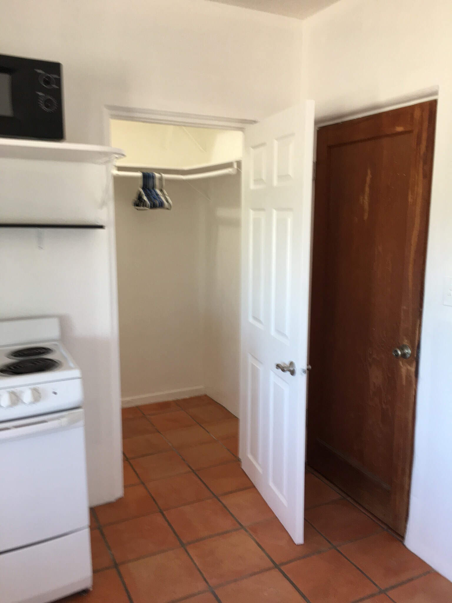 Building Photo - 19900 Bennett Rd