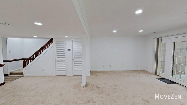 Building Photo - 5813 Nottoway Ct
