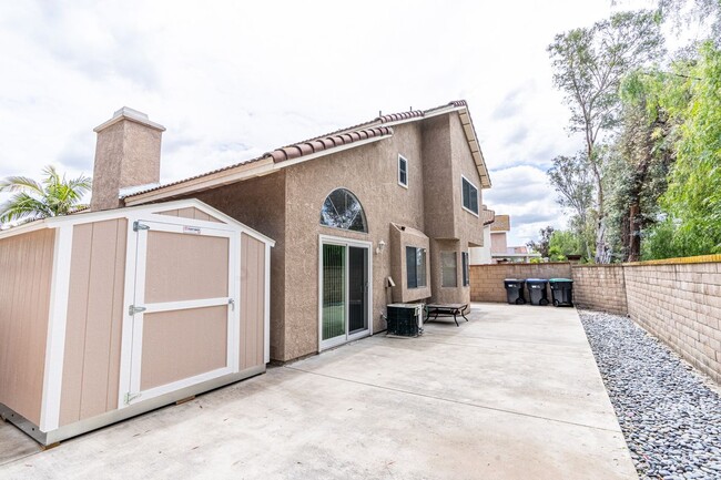 Building Photo - 13564 Cres Hill Dr