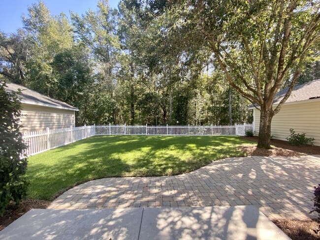 Building Photo - Rent Ready, Four Bedroom Home in Parkside ...