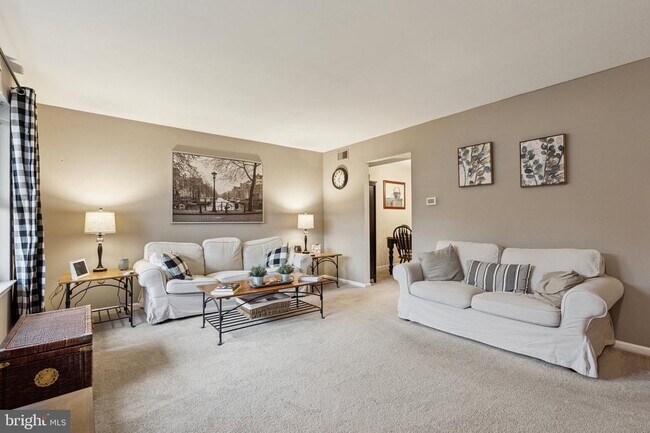 Building Photo - 4525 Winding Brook Dr