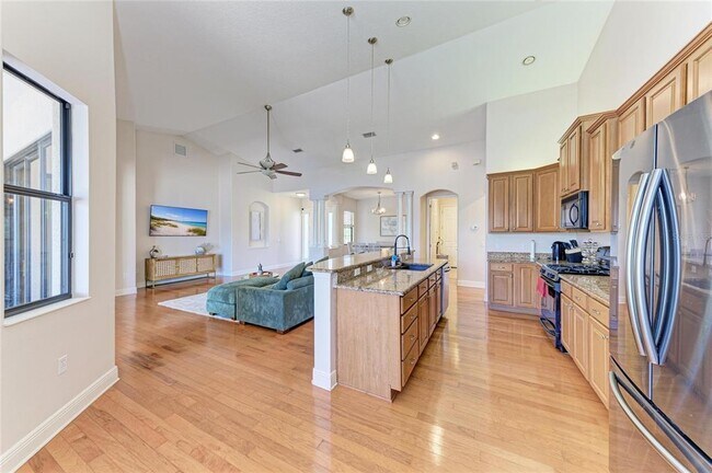 Building Photo - 14325 Sundial Pl