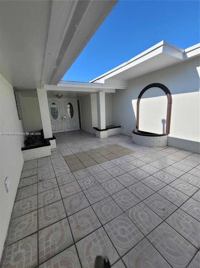 Building Photo - 12305 SW 42nd St