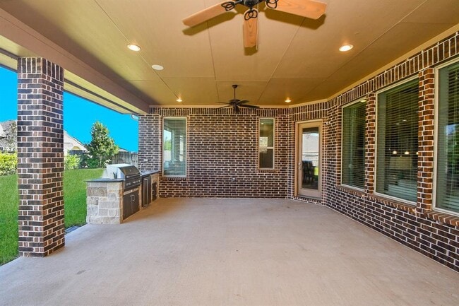 Building Photo - 20310 Corbin Creek Dr