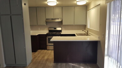 Building Photo - Santee (West End) newly remodeled Home! 3B...