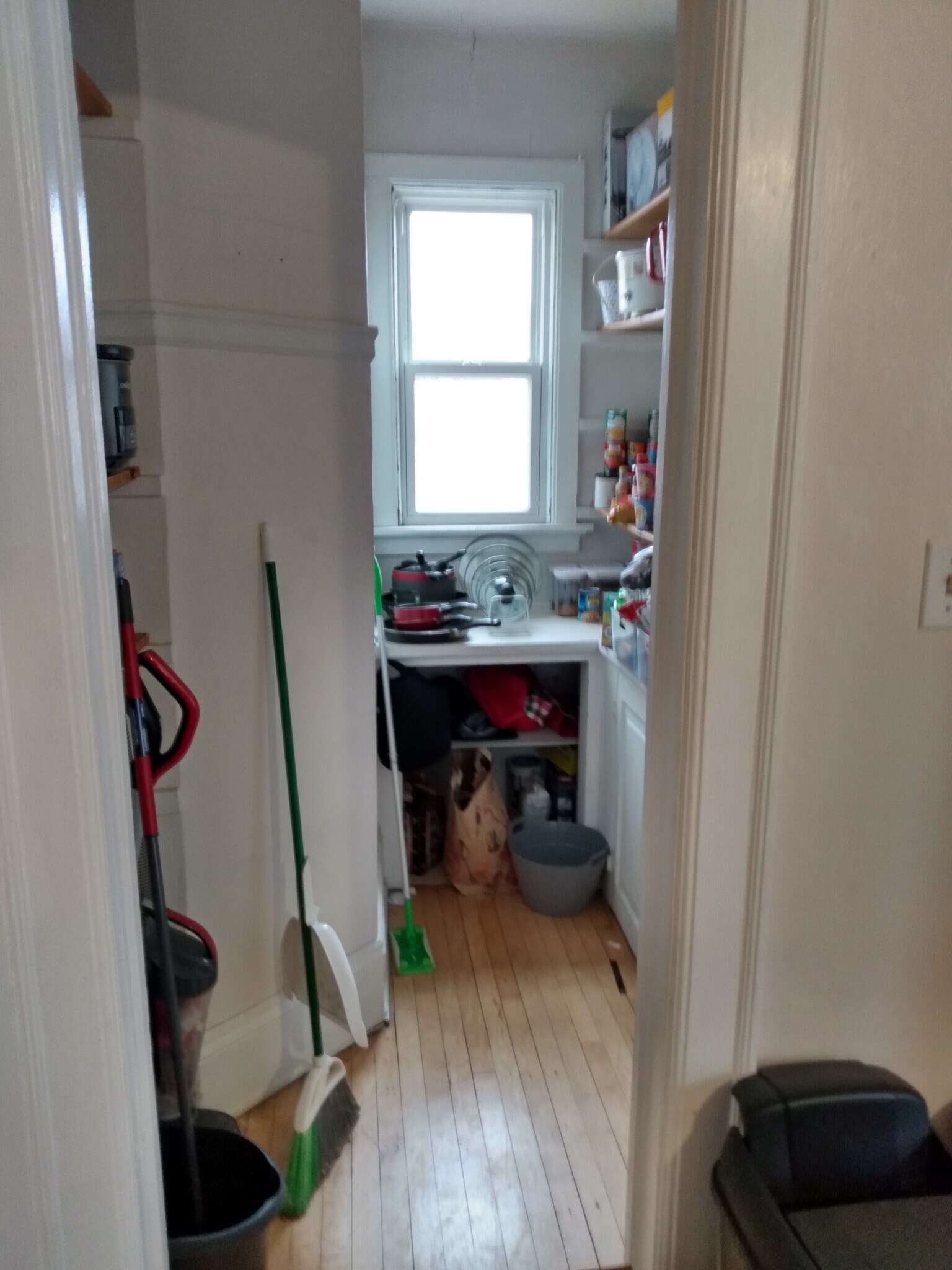 Building Photo - 2948 N Newhall St