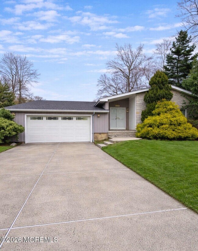 Building Photo - 1803 Holbrook St