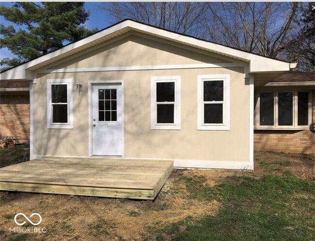 Building Photo - 624 East Fairview Drive