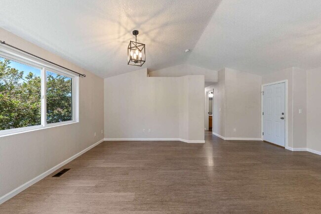 Building Photo - Updated 3 bedroom home with garage