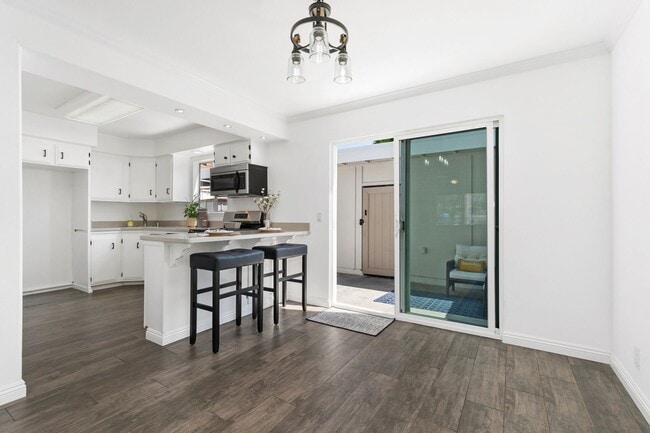 Building Photo - *NEW MOVE-IN SPECIAL | $500 OFF FIRST MONT...