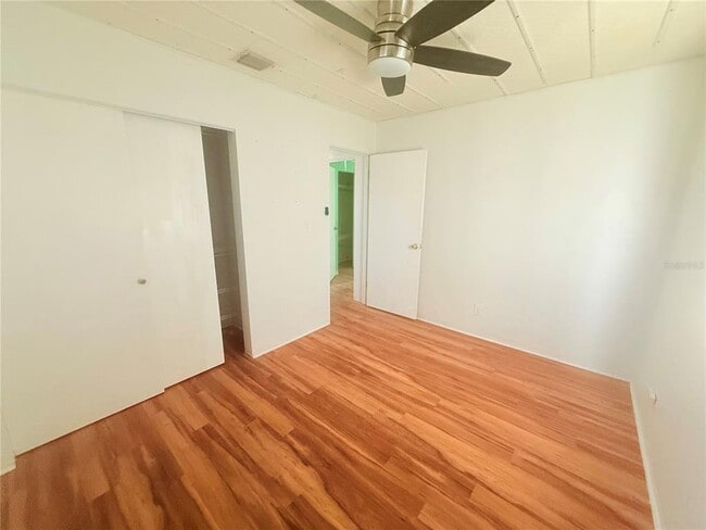 Building Photo - 751 72nd Ave N