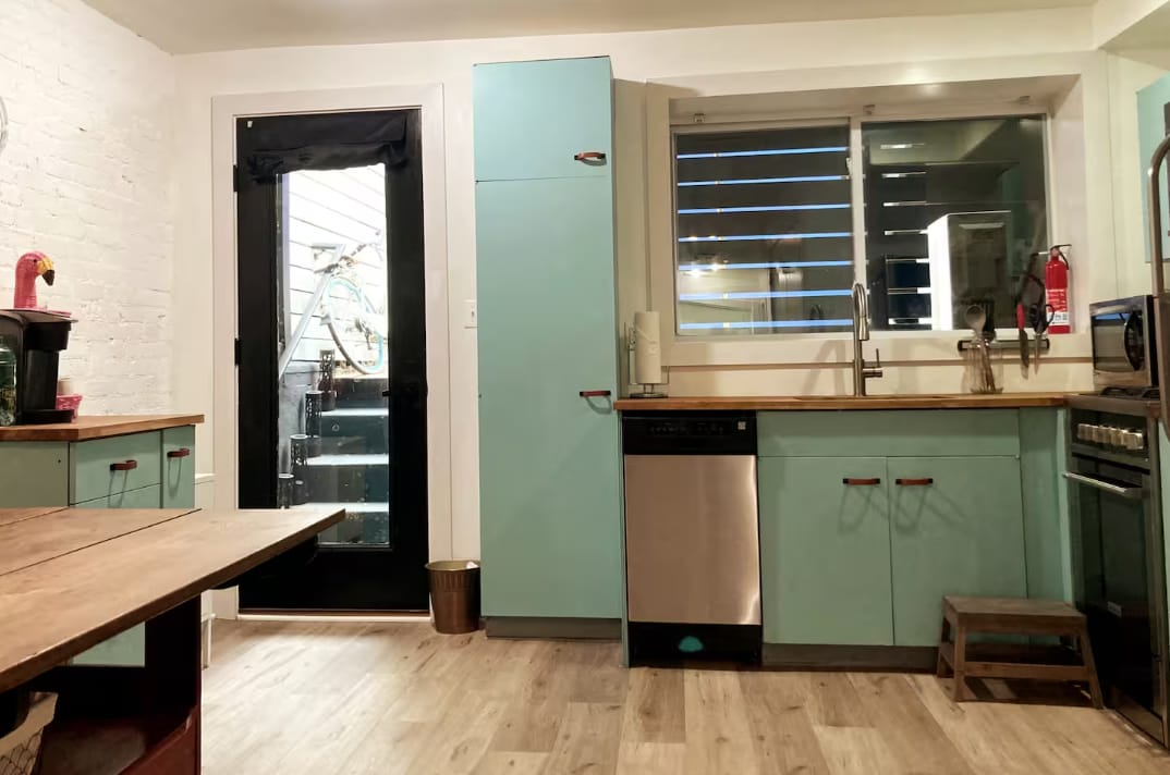 Building Photo - 1107 6th St NE